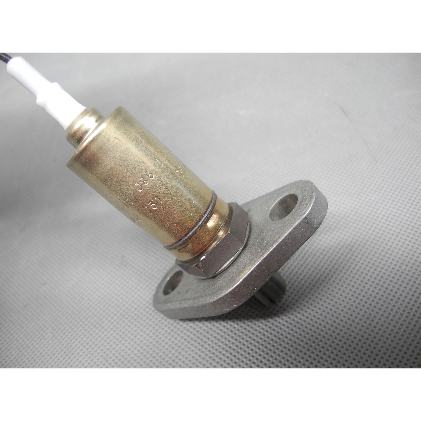 EO GENUINE Oxygen Sensor 12031 For 1975-1995 Toyota Lexus Geo Daihatsu Chevy