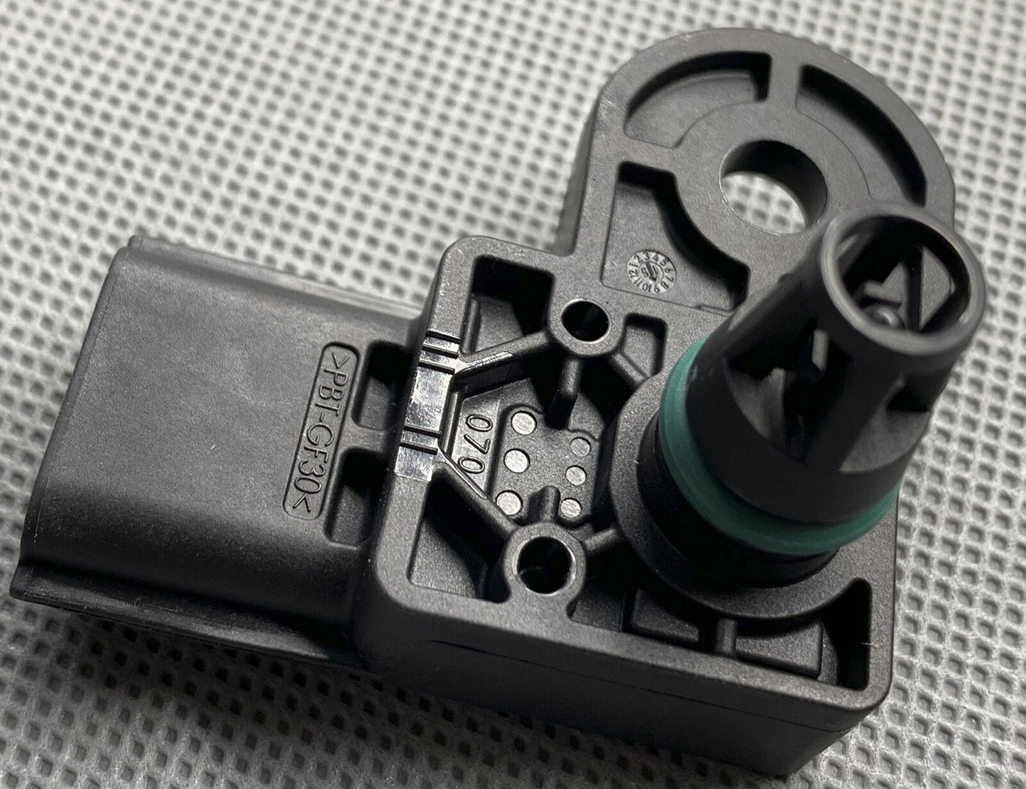 EO GENUINE Manifold Absolute Pressure Sensor Fits Mazda CX-5 6 Yaris 0261230401