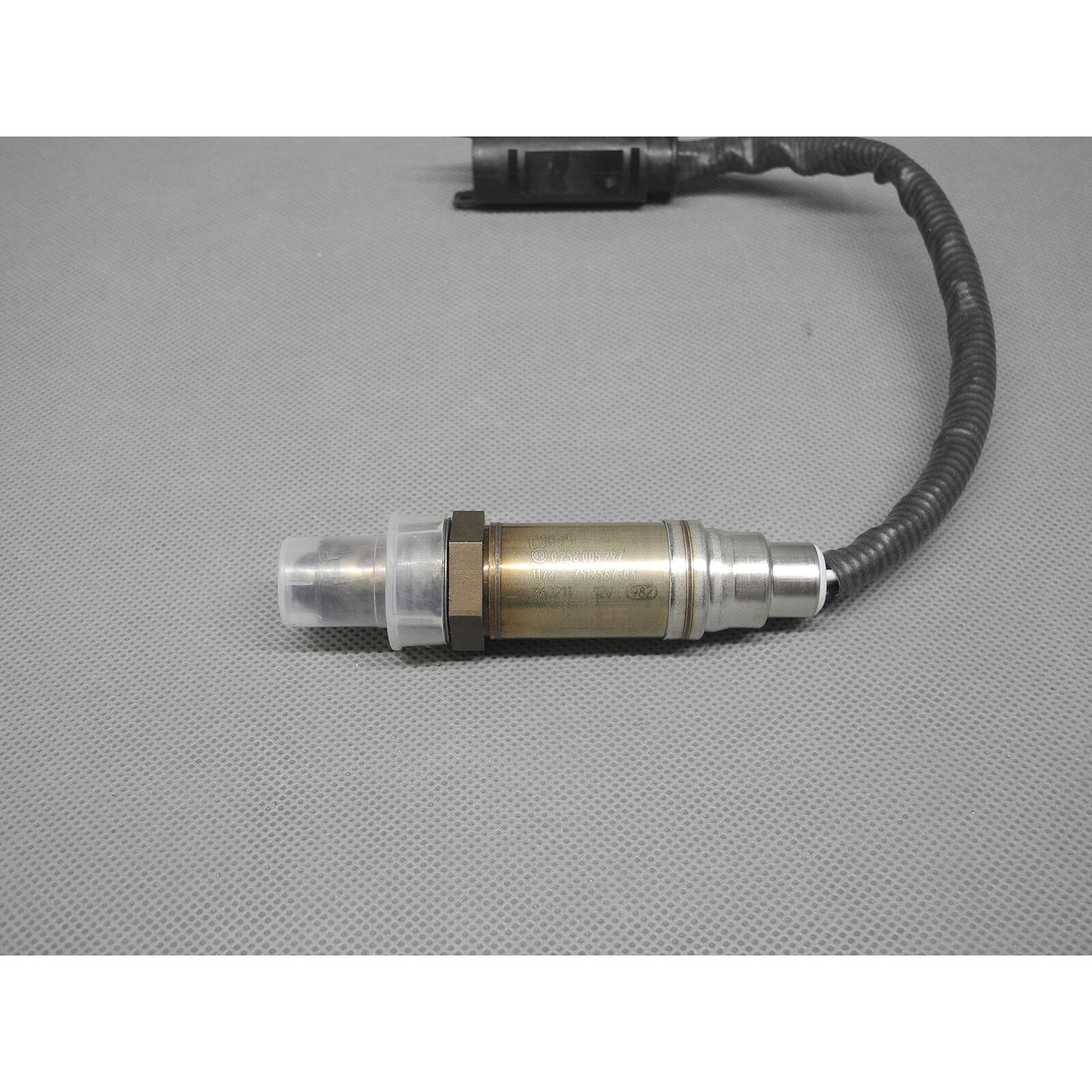 OE GENUINE Lambda Oxygen Sensor 0258005297 For BMW 545i 645Ci 735Li 735i