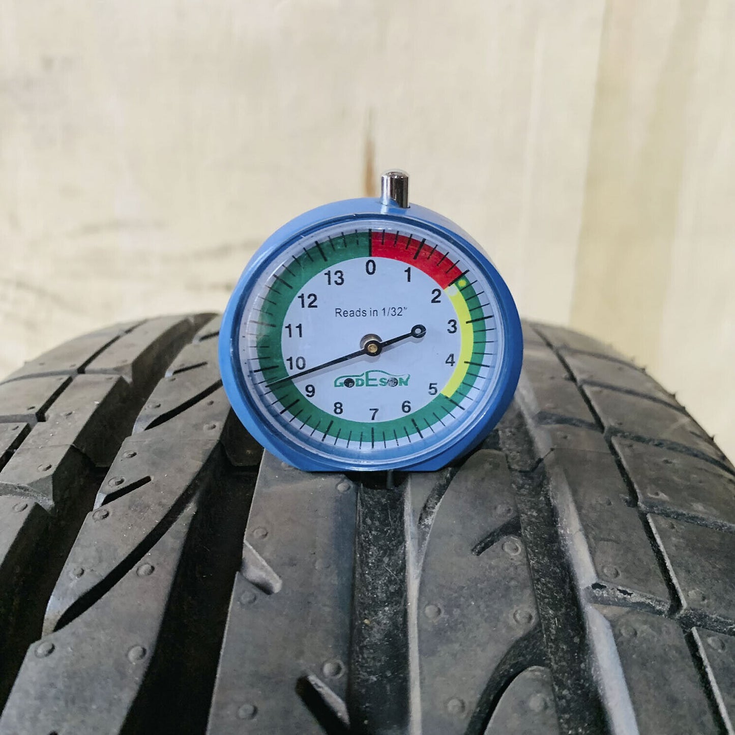 BRIDGESTONE DUELER H/P SPORT 205/55R17 91V RUNFLAT 9.8/32nds TIRE