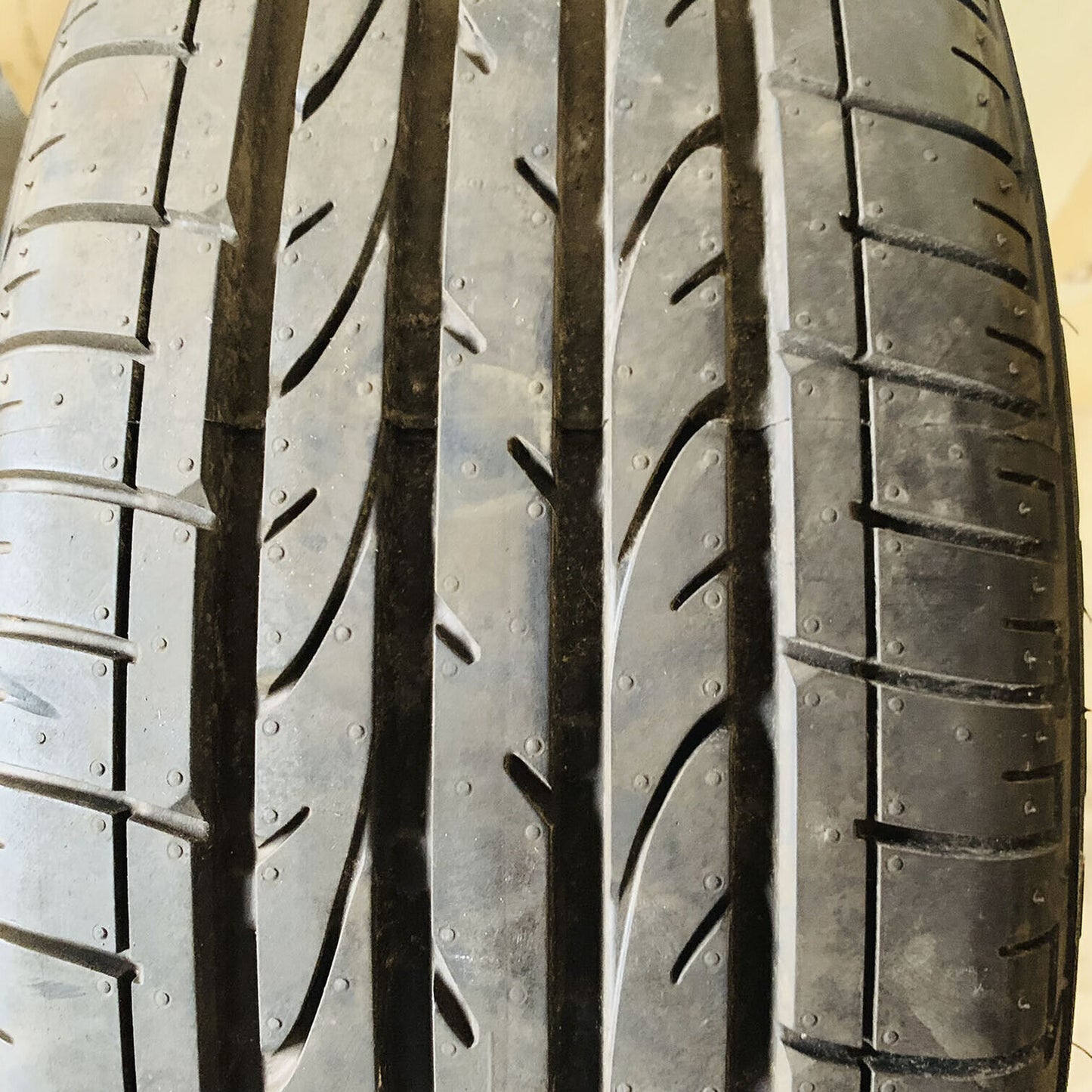 BRIDGESTONE Dueler H/P Sport 205 / 55R17 91V Runflat 9.8/32nds Neumático