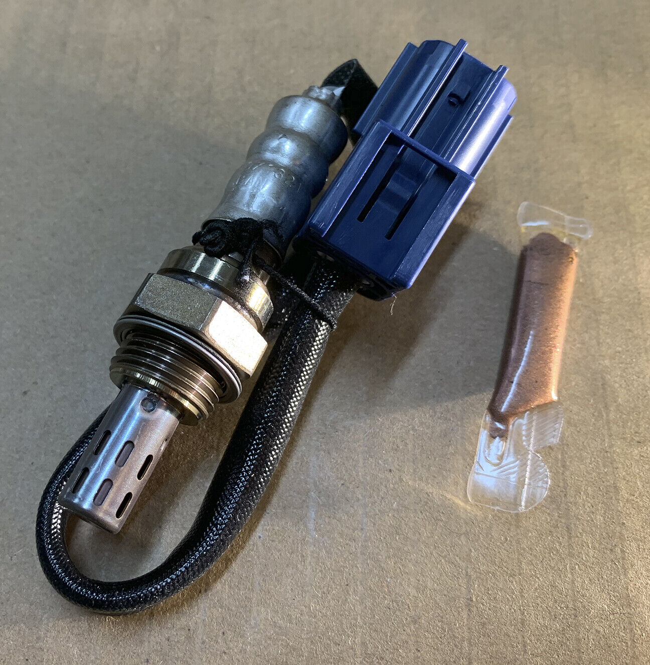 Orig. Original Oxygen Sensor 15521 Para Nissan Altima Quest Maxima Infiniti Q45