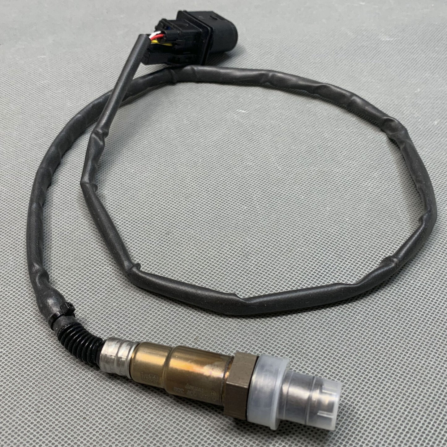17359 OE GENUINE Oxygen Sensor O2 Fits Audi A8 Quattro 6.0L VW R32 3.2L Upstream