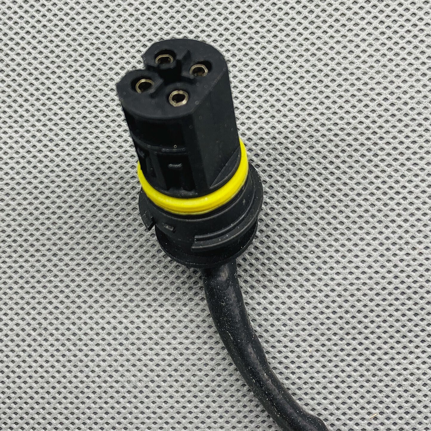 Oxygen Sensor O2 13515 Upstream Fits 1995-1996 Mercedes-Benz C220 2.2L L4