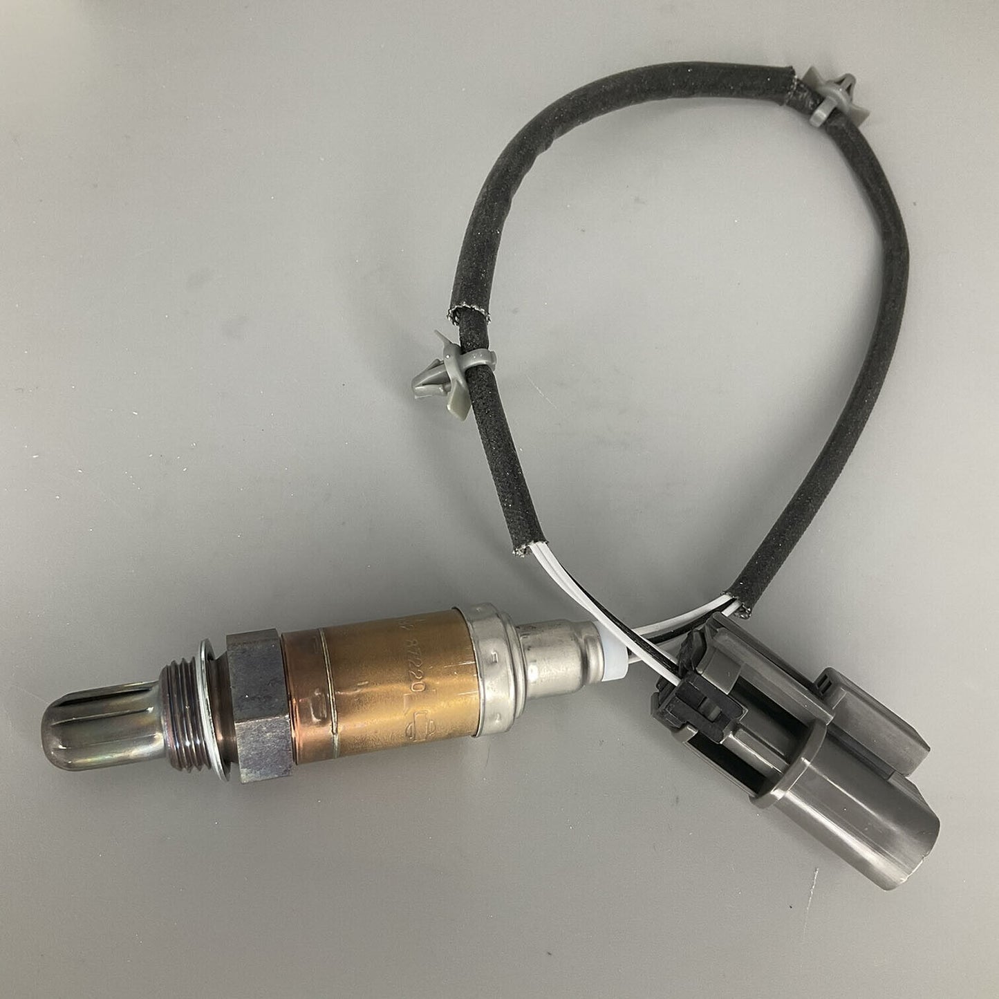 OE GENUINE Lambda Oxygen Sensor For Nissan Pathfinder 3.3L 22690-10Y10