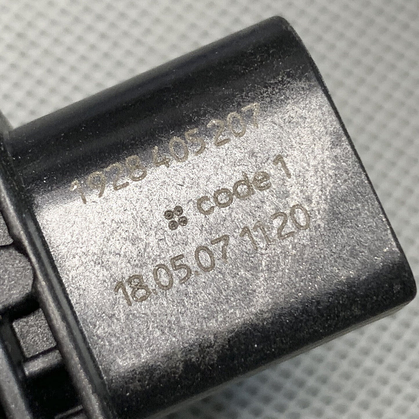 0258017321 OE GENUINE Lambda Oxygen Sensor Fits Ford E-150 Lincoln MKS Navigator