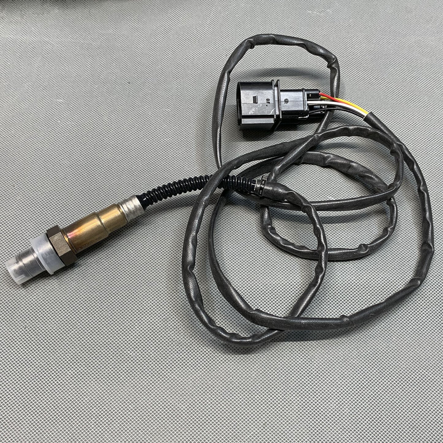 17361 OE GENUINE Oxygen Sensor O2 Fits Audi A8 Q7 VW Golf Jetta R32 Upstream