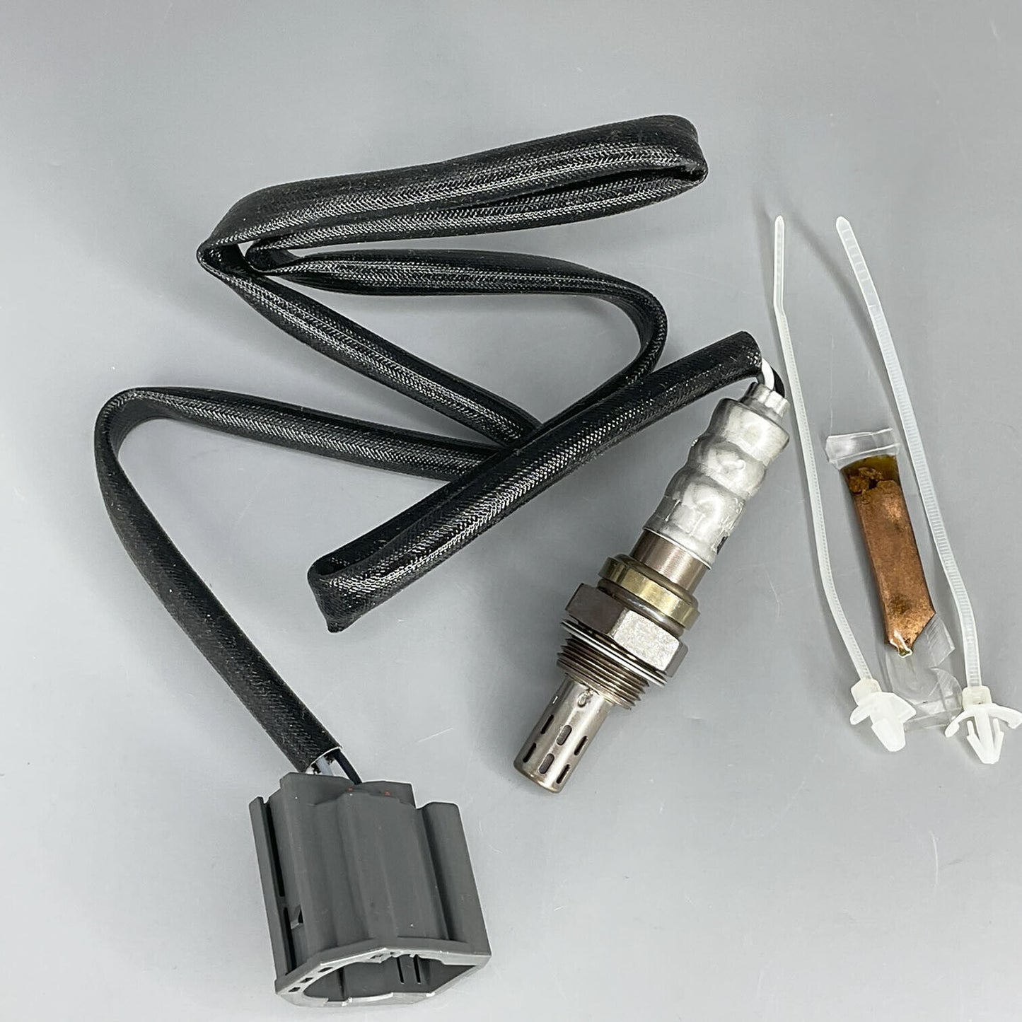 OE Bosch Oxygen Sensor O2 13770 Downstream For 2004-2005 Mazda 3 2.3L