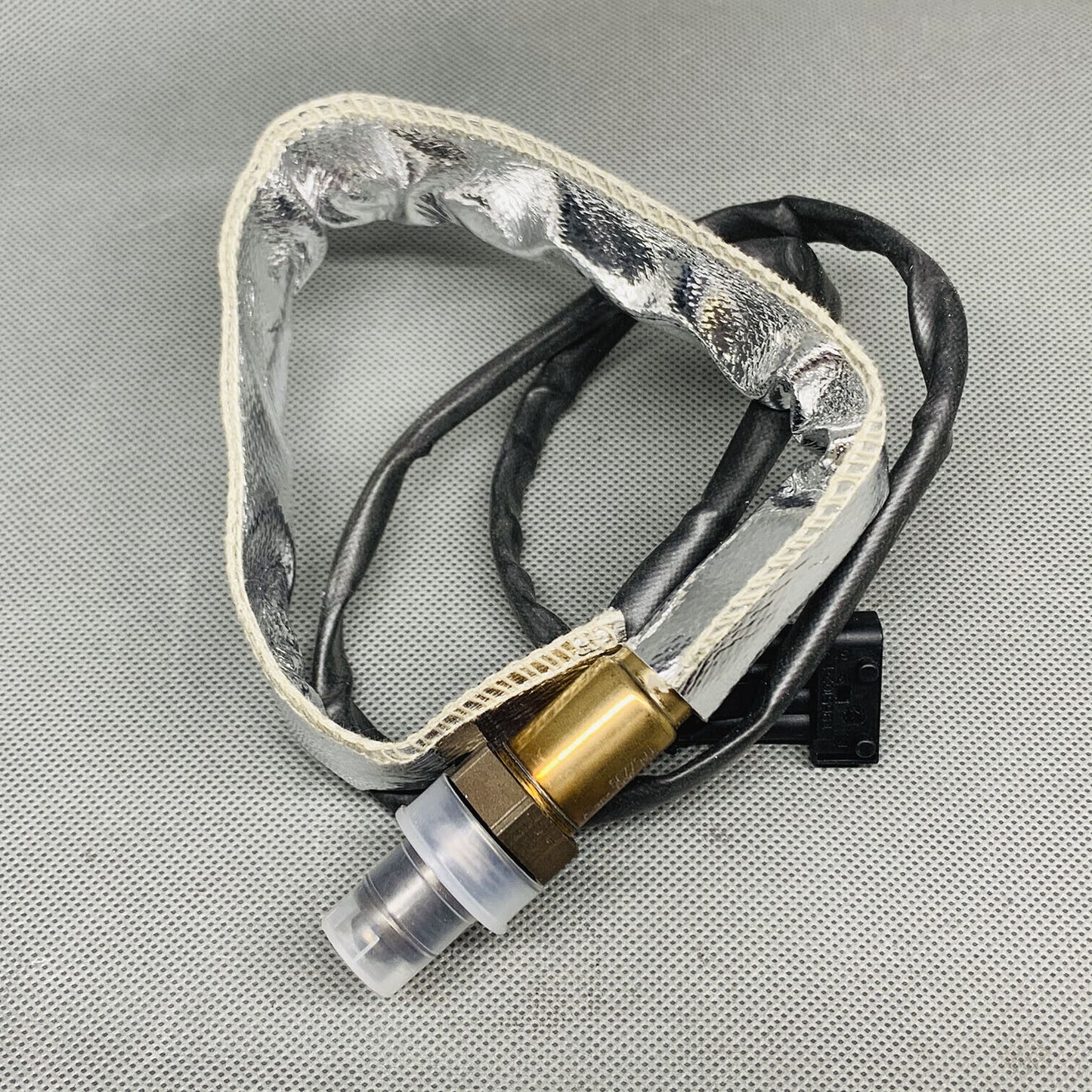 Brand New OE GENUINE Oxygen Sensor 8677894 For 1999-2004 Volvo Saab 2.5L-3.0