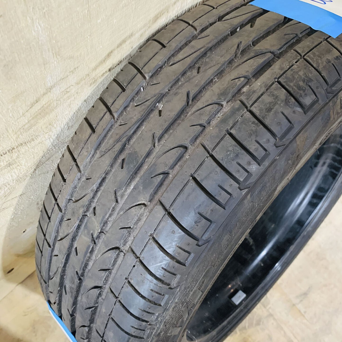BRIDGESTONE Dueler H/P Sport 205 / 55R17 91V Runflat 9.8/32nds Neumático