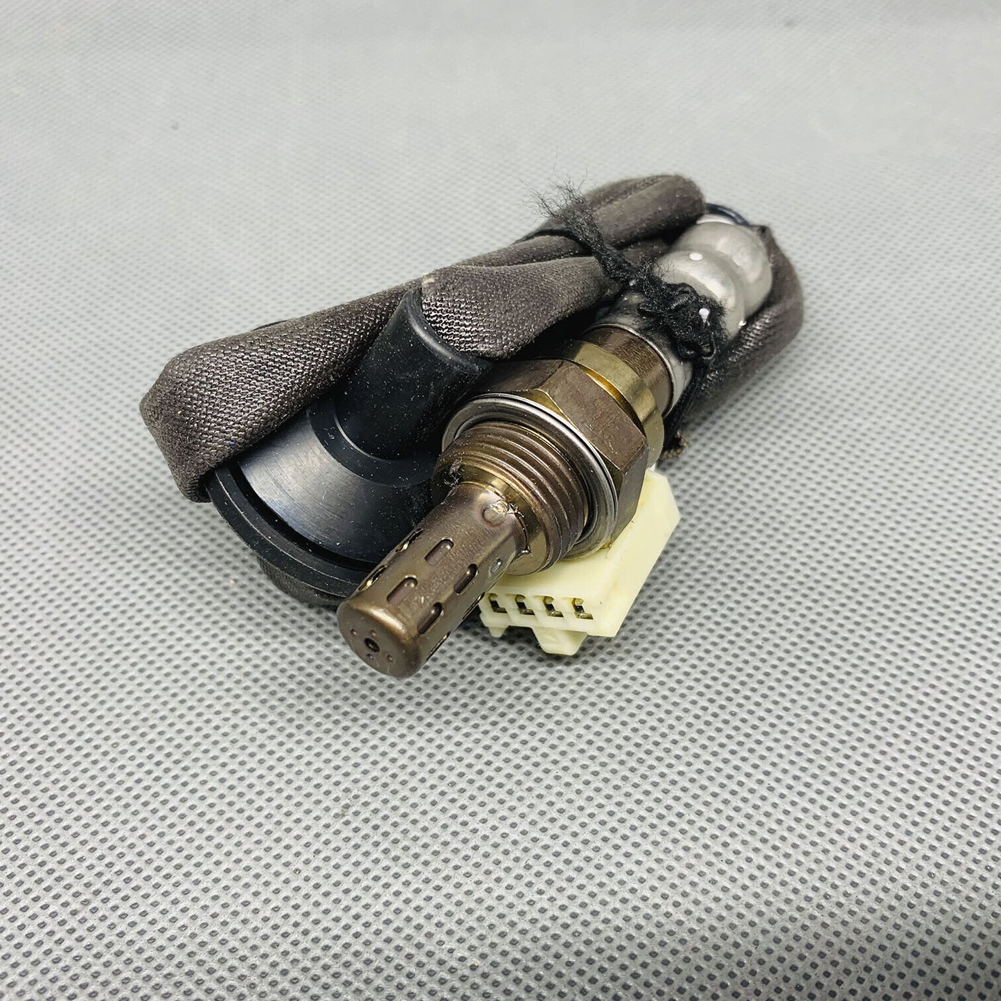 OE GENUINE Oxygen Sensor 15620 For 2004-2006 Toyota RAV4 Sienna 2.4L 3.3L
