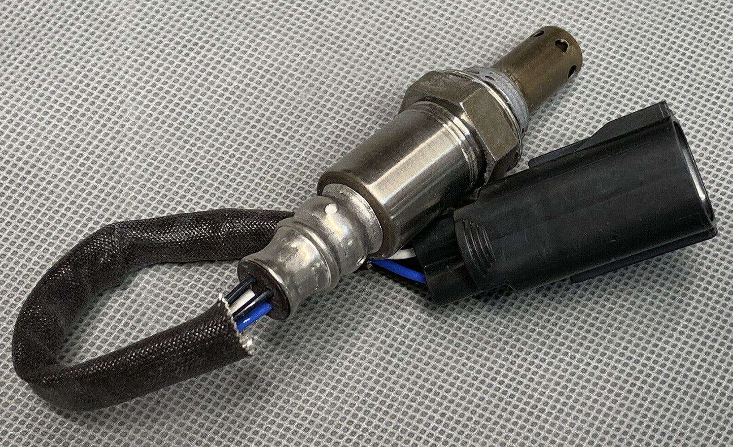 Air Fuel Ratio Oxygen Sensor O2 234-9075 For 2005-2009 Land Rover LR3 4.4/4.0L
