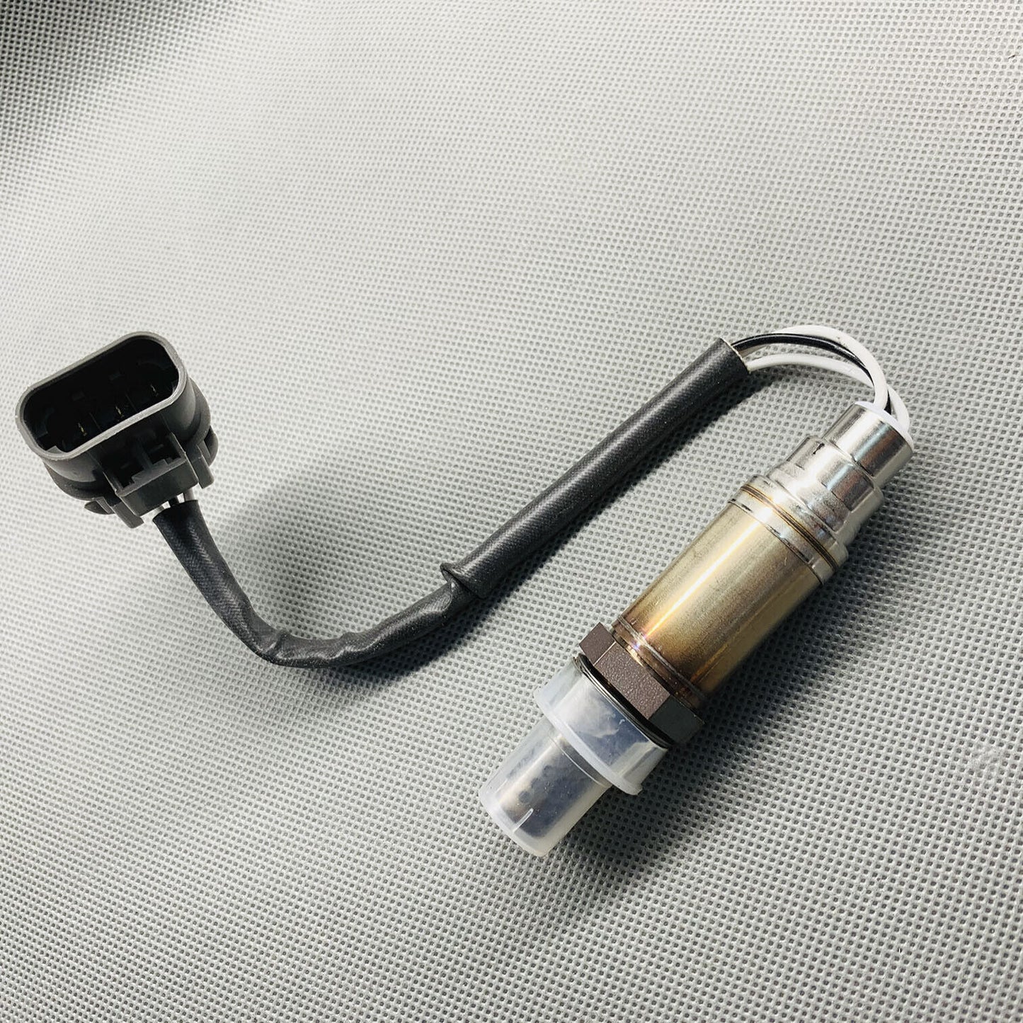 OE GENUINE Oxygen Sensor O2 15820 Upstream Fits Ford Nissan Frontier Xterra 3.3L