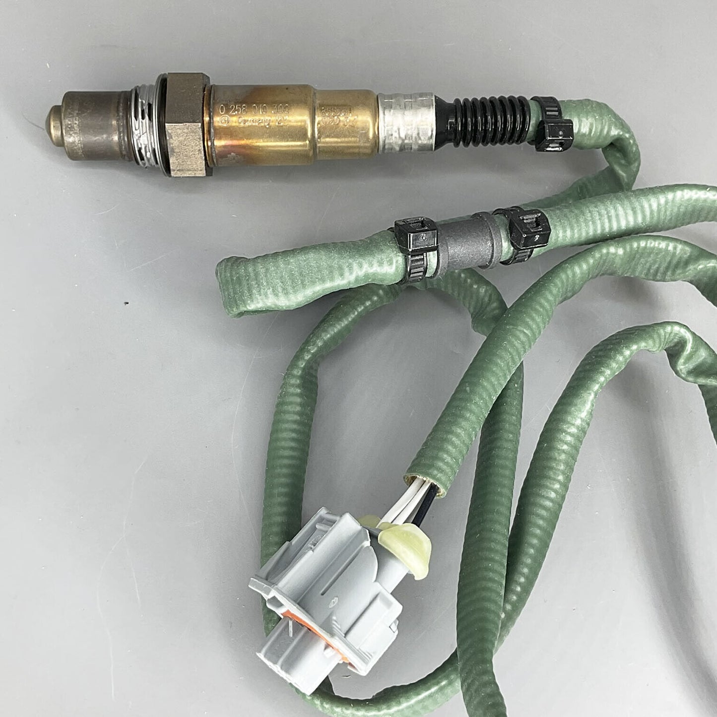 EO GENUINE Oxygen Sensor 16301 For 2012-2016 PORSCHE PANAMERA 3.0L-V6