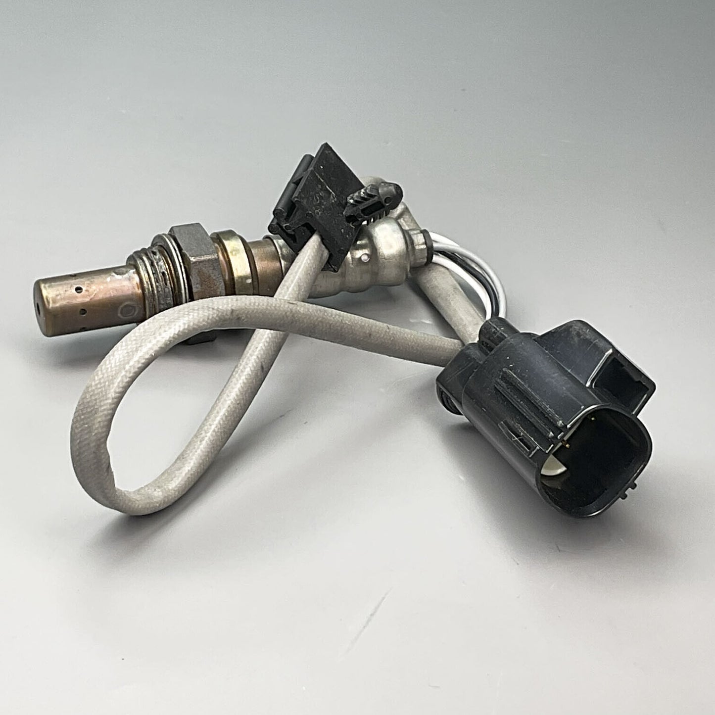 OE GENUINE Oxygen Sensor 15804 For 2007 Ford Focus SE 2.0L