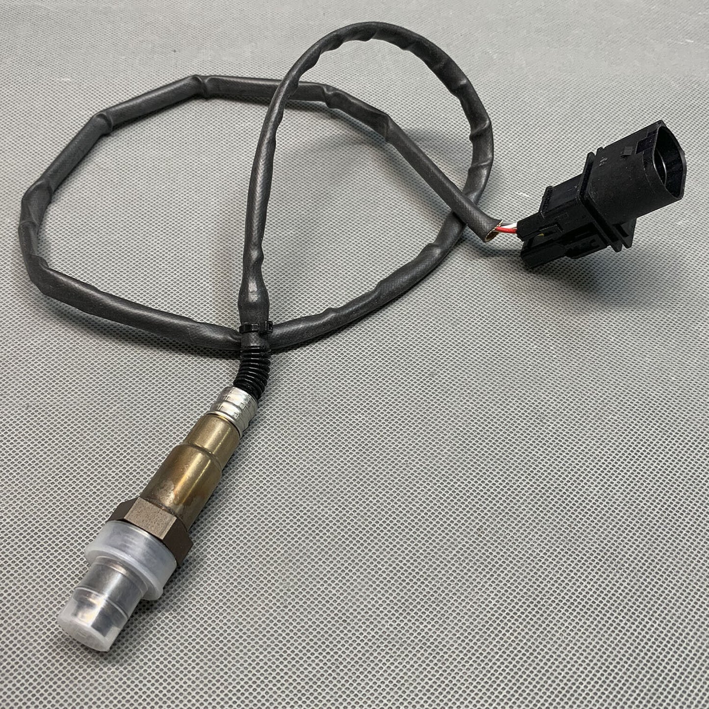 17359 OE GENUINE Oxygen Sensor O2 Fits Audi A8 Quattro 6.0L VW R32 3.2L Upstream