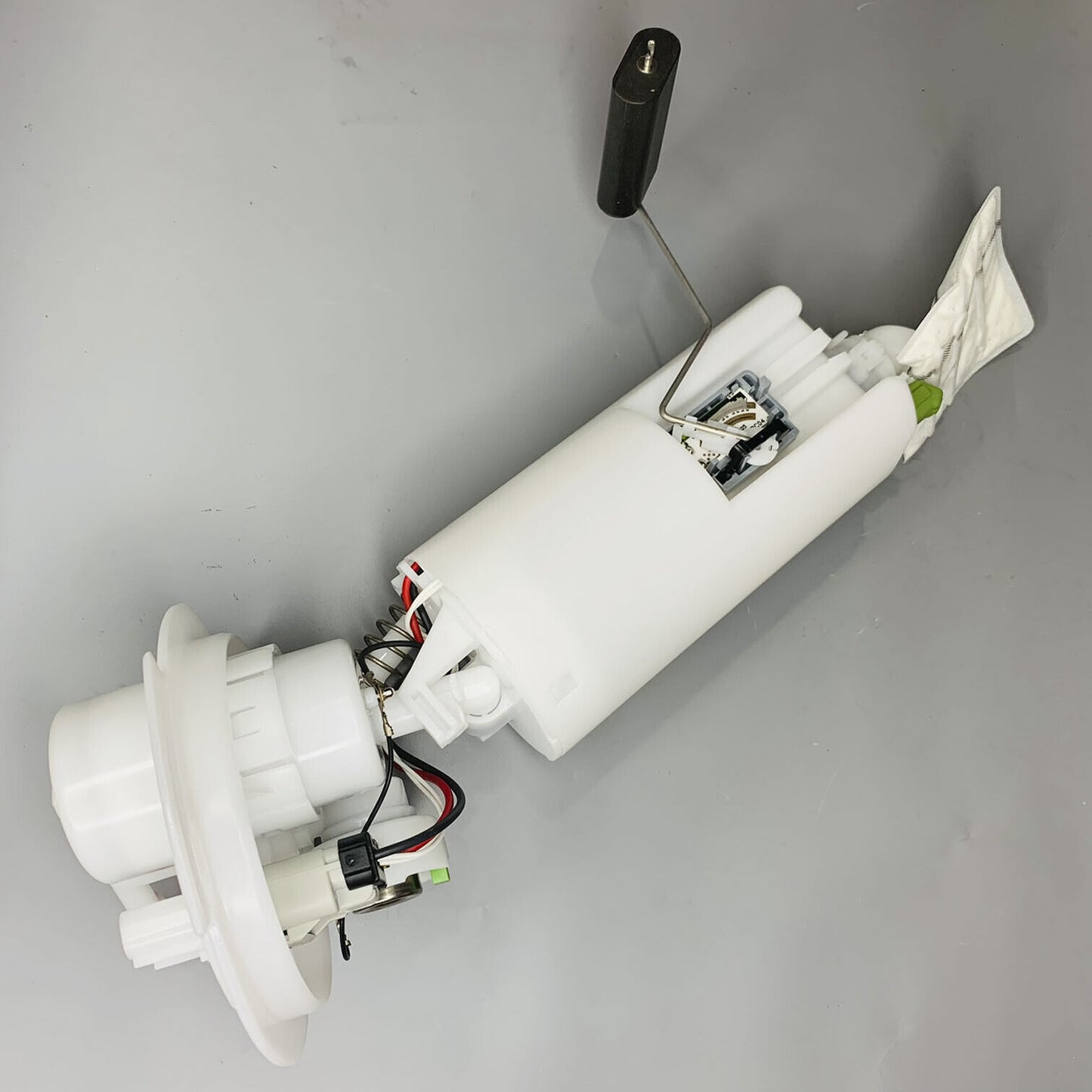 OE Bosch Fuel Pump Module Assembly 67743 For 2003-2007 Dodge Caravan 3.3L