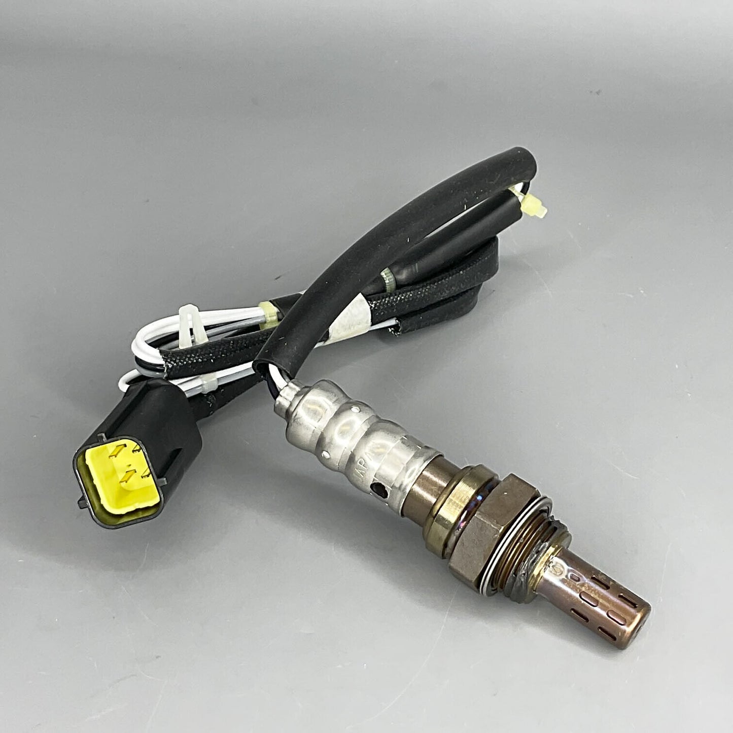 13854 EO Oxygen Sensor Fits Mazda 1997-2000 Millenia 2.5L Downstream Front
