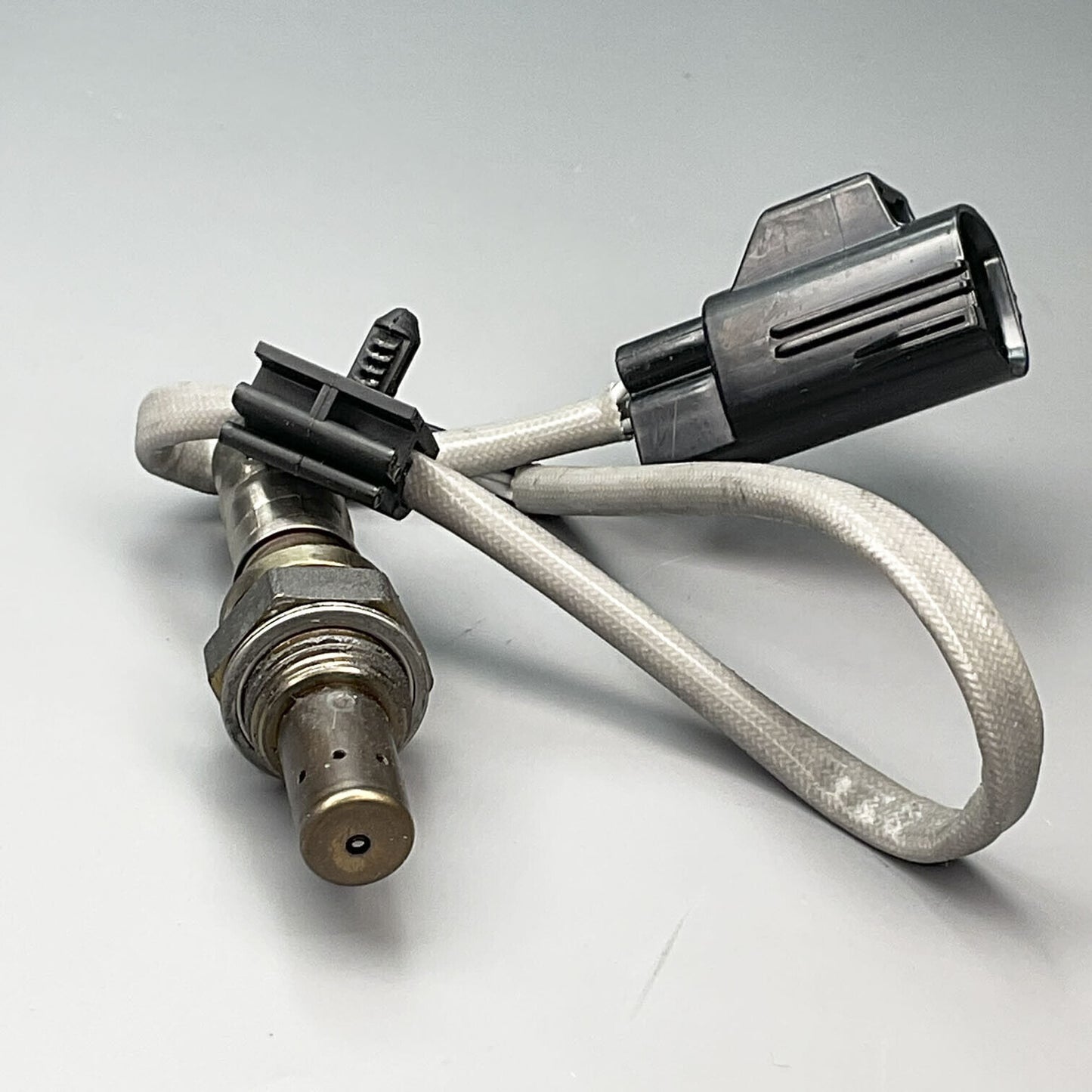 OE GENUINE Oxygen Sensor 15804 For 2007 Ford Focus SE 2.0L