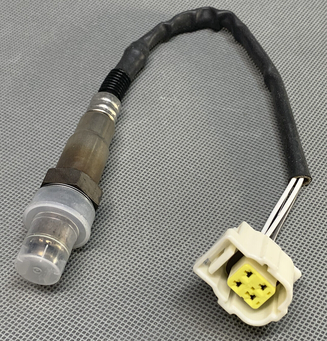 OE GENUINE Lambda Sensor O2 0258006915 Upstream Fits 2009 2010 VW Routan 3.8L