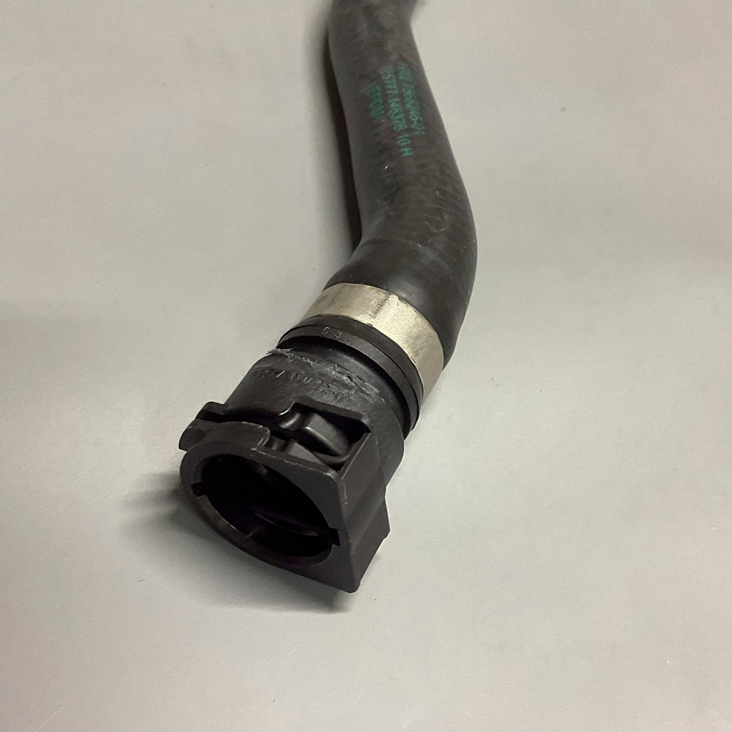 REIN GENUINE Engine Coolant Hose For BMW 745Li 745i 750Li Alpina B7 CHR0085P
