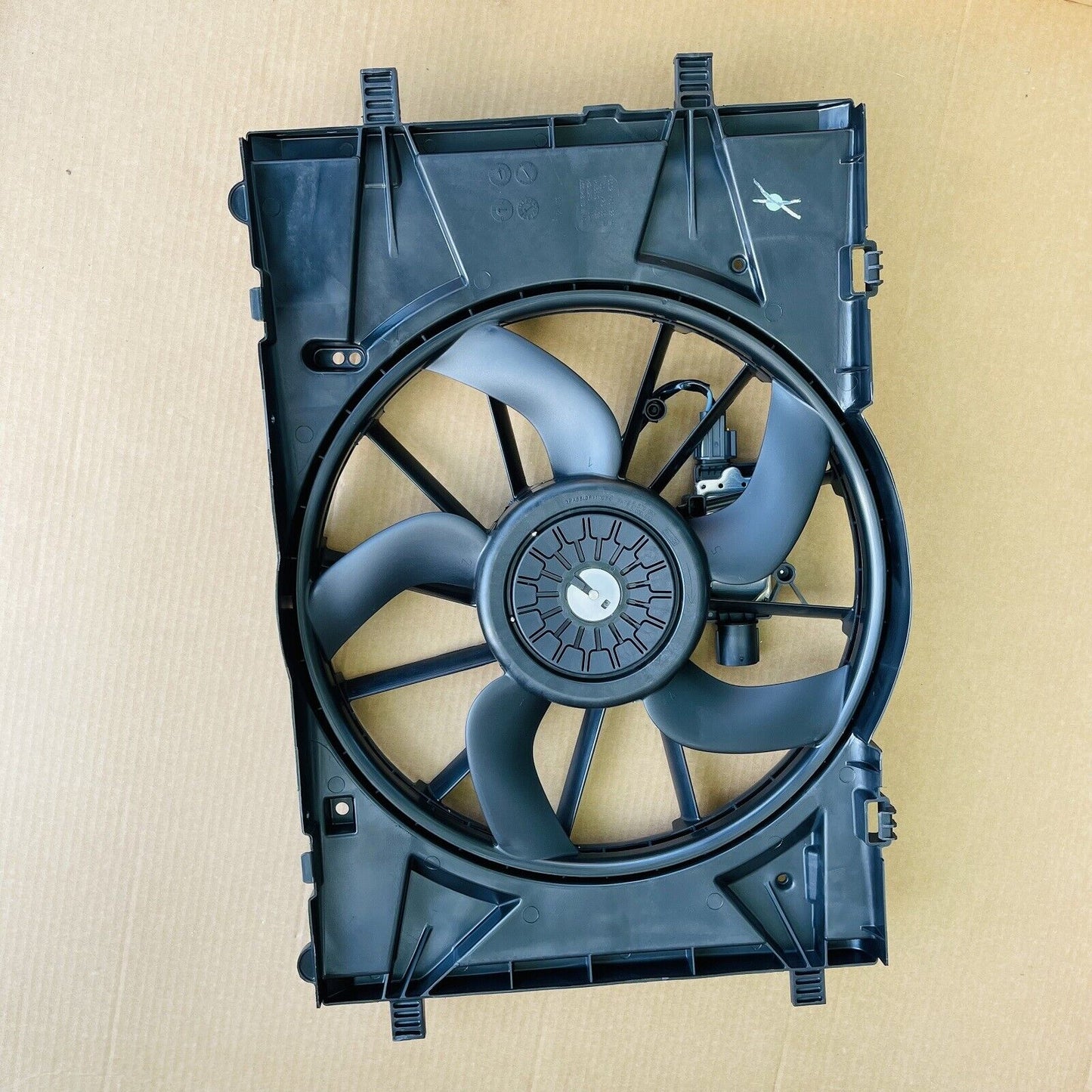 Ford Motorcraft OE Radiator Cooling Fan Assembly For Ford Fusion Mercury Lincoln
