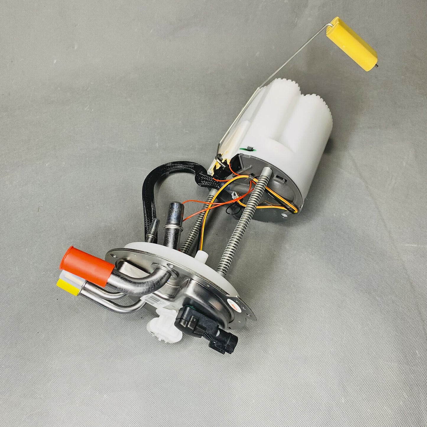 BOSCH GENUINE Fuel Pump For Cadillac Escalade Chevrolet Tahoe GMC Yukon