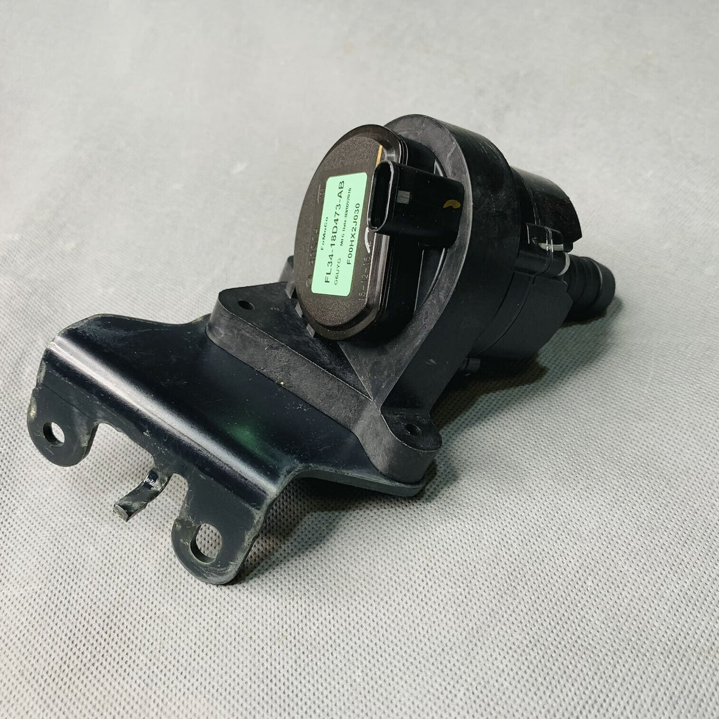 OE Bosch Auxiliar Bomba de Agua Para 2015-2017 Ford F-150 2.7L 3.5L 5.0L