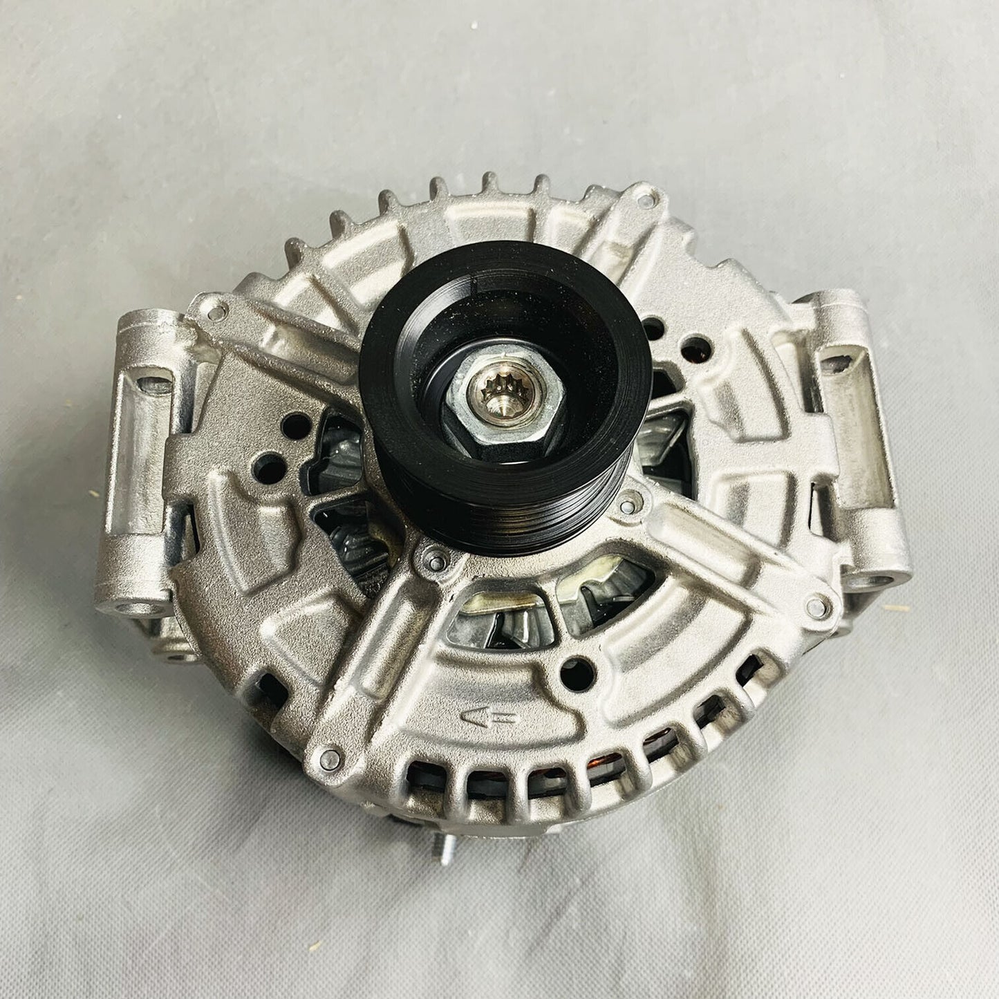 Originale BOSCH Alternatore Per 2007-11 Dodge Sprinter Mercedes CL550 S550