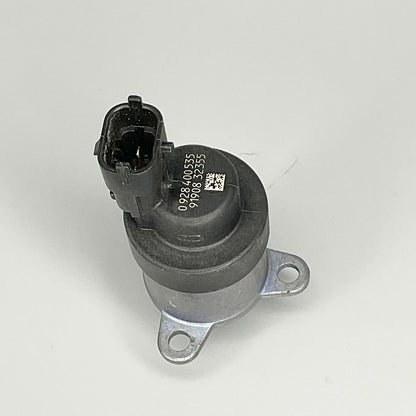 OE Bosch Combustible Presión Regulador Para 2001-2004 Chevrolet Silverado 2500