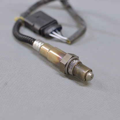 16586 Orig. Oxygen Sensor O2 Para Porsche 2004-2006 Cayenne 3.2L Delantero Right