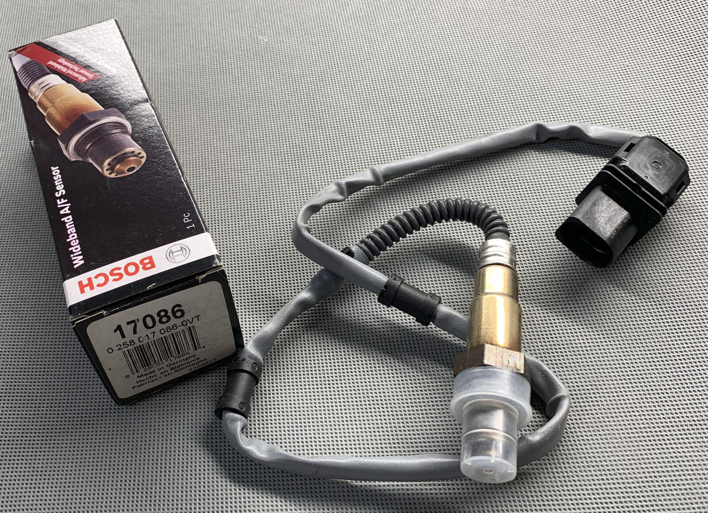 Tout Neuf Orig. Véritable Oxygène Capteur 17086 Pour Audi A3 Quattro VW EOS R32