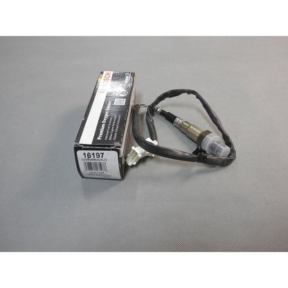 New OE Oxygen Sensor 16197 Fits Volvo C70 S70 V70 2.3L 2.4L Downstream