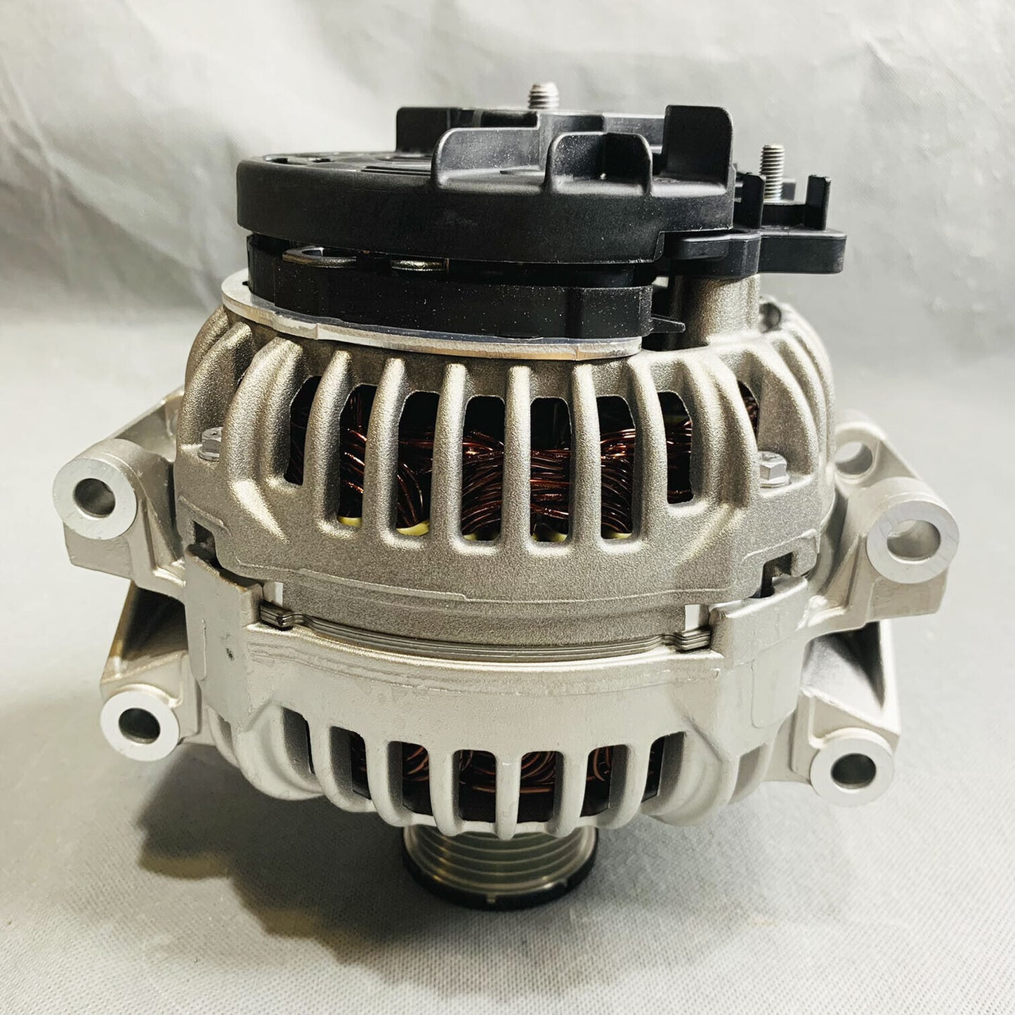 New Alternator 0124615033 For Dodge Freightliner Sprinter 2.7L 2500 3500