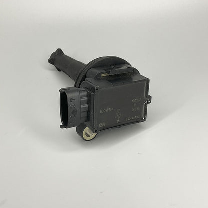 NEW OE Bosch Ignition Coil 0221604001 Fits Volvo C70 S60 S70 S80 V70 XC70 XC90