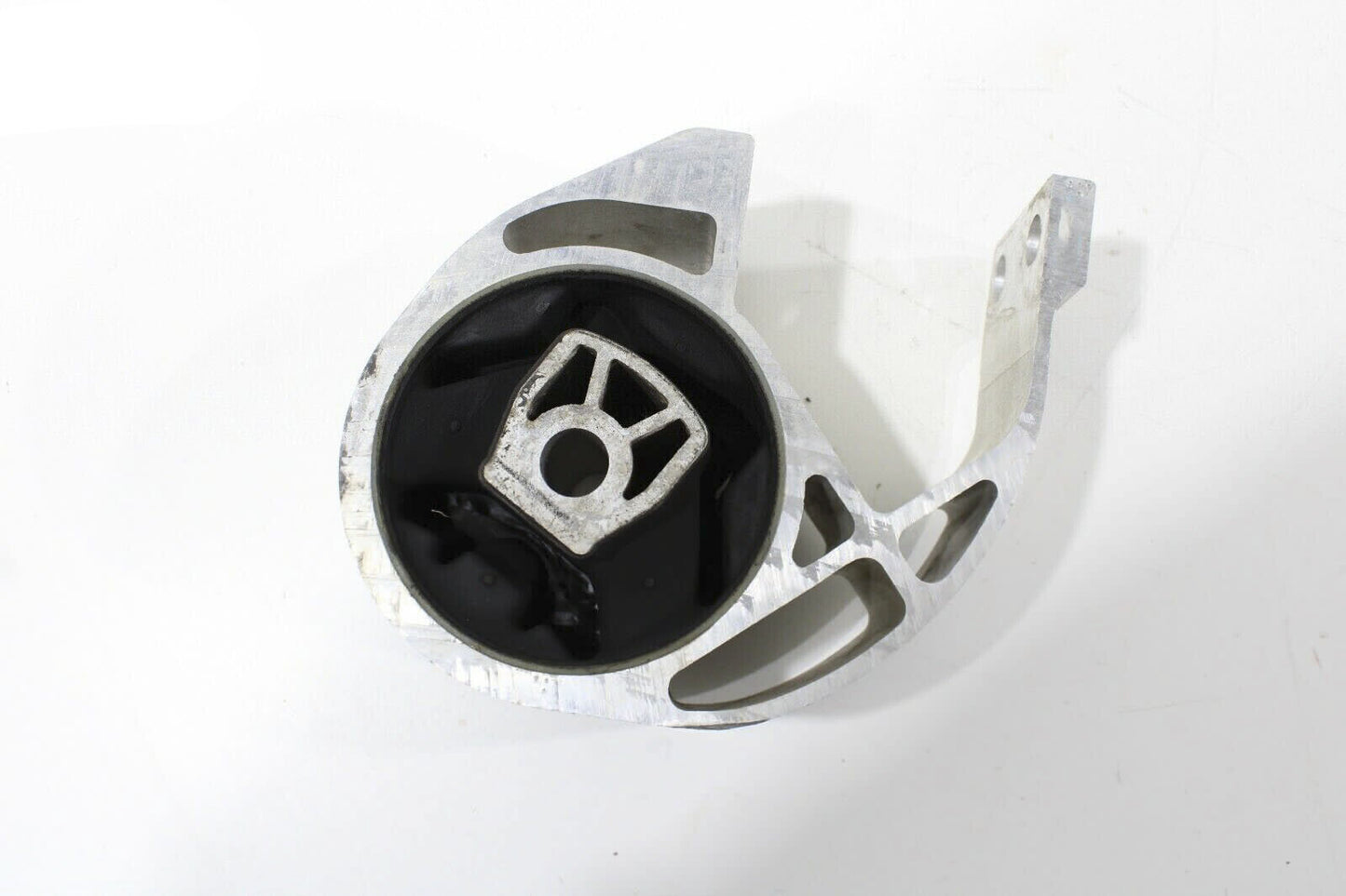 Transmission Mount For 2017-2022 GMC Acadia Cadillac XT5 3.6L