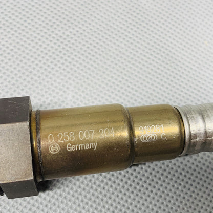 En Amont Orig. Véritable Lambda Air Carburant Oxygène Nissan Armada 0258007204