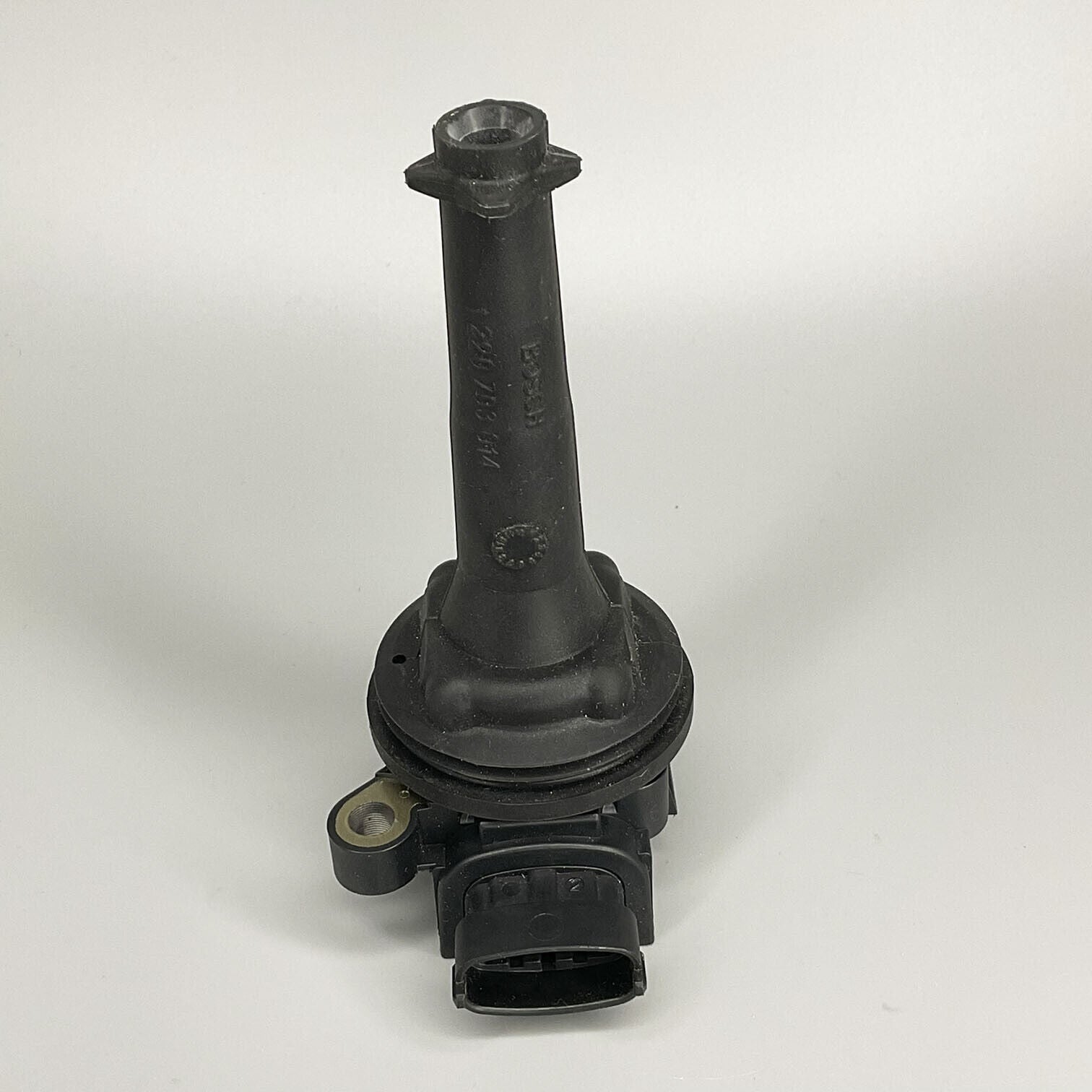 UF341 Upgrade 5 Ignition Coil For Volvo C70 S70 XC70 XC90 S60 S80 1999-2006 2.5L – 12V 4-Pin (Lifetime Warranty)