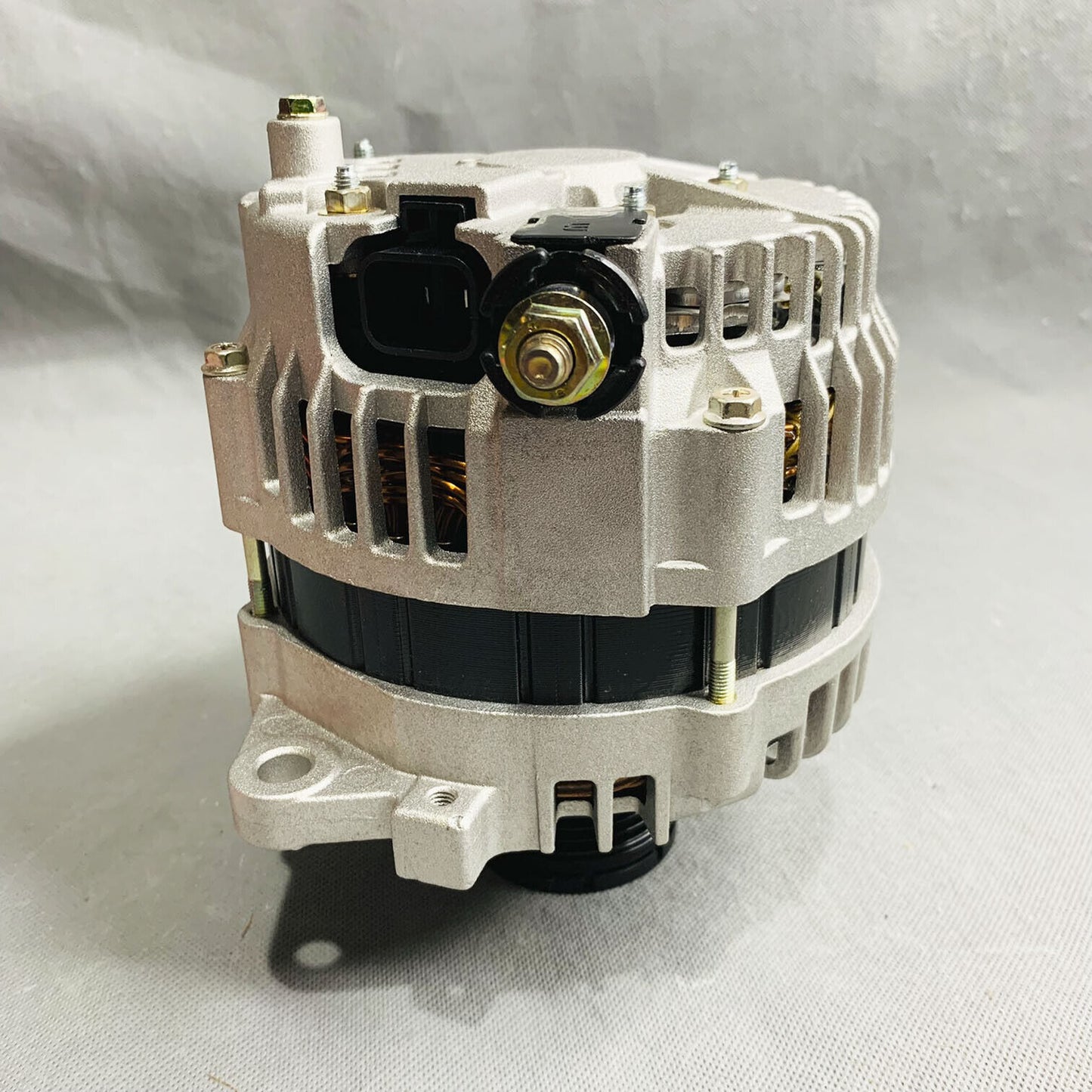 BOSCH Reman Alternator For 2005-2012 Nissan Rogue X-Trail 2.5L AL2435X
