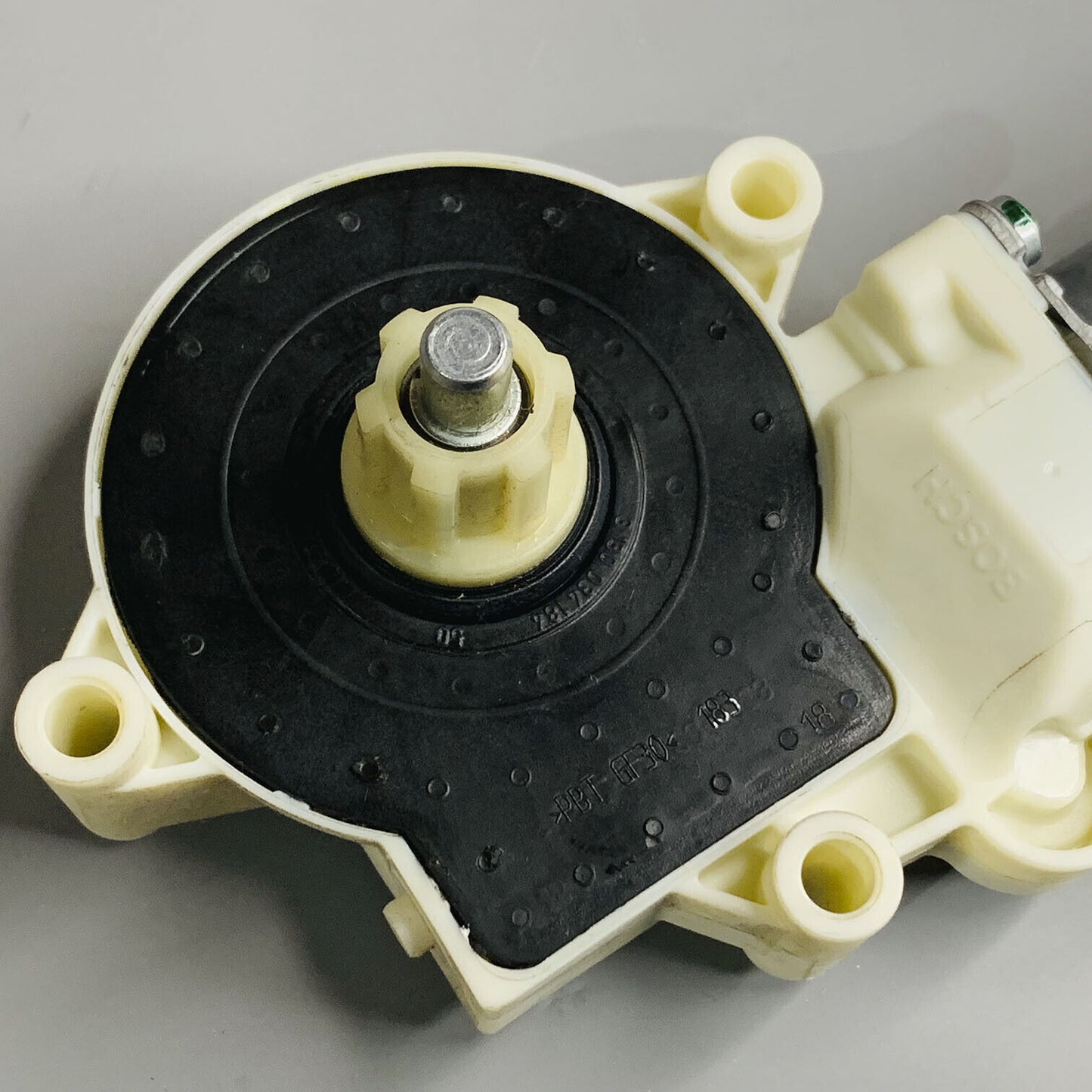 OE Bosch Power Window Motor 6004PA1122 Front Right For 2007 Ford Expedition 5.4L