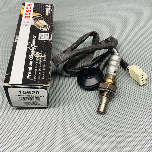 OE GENUINE Oxygen Sensor 15620 For 2004-2006 Toyota RAV4 Sienna 2.4L 3.3L