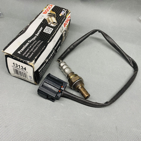 Brand New EO GENUINE Oxygen Sensor 13134 For 1999-2000 Jeep Dodge 4.7L