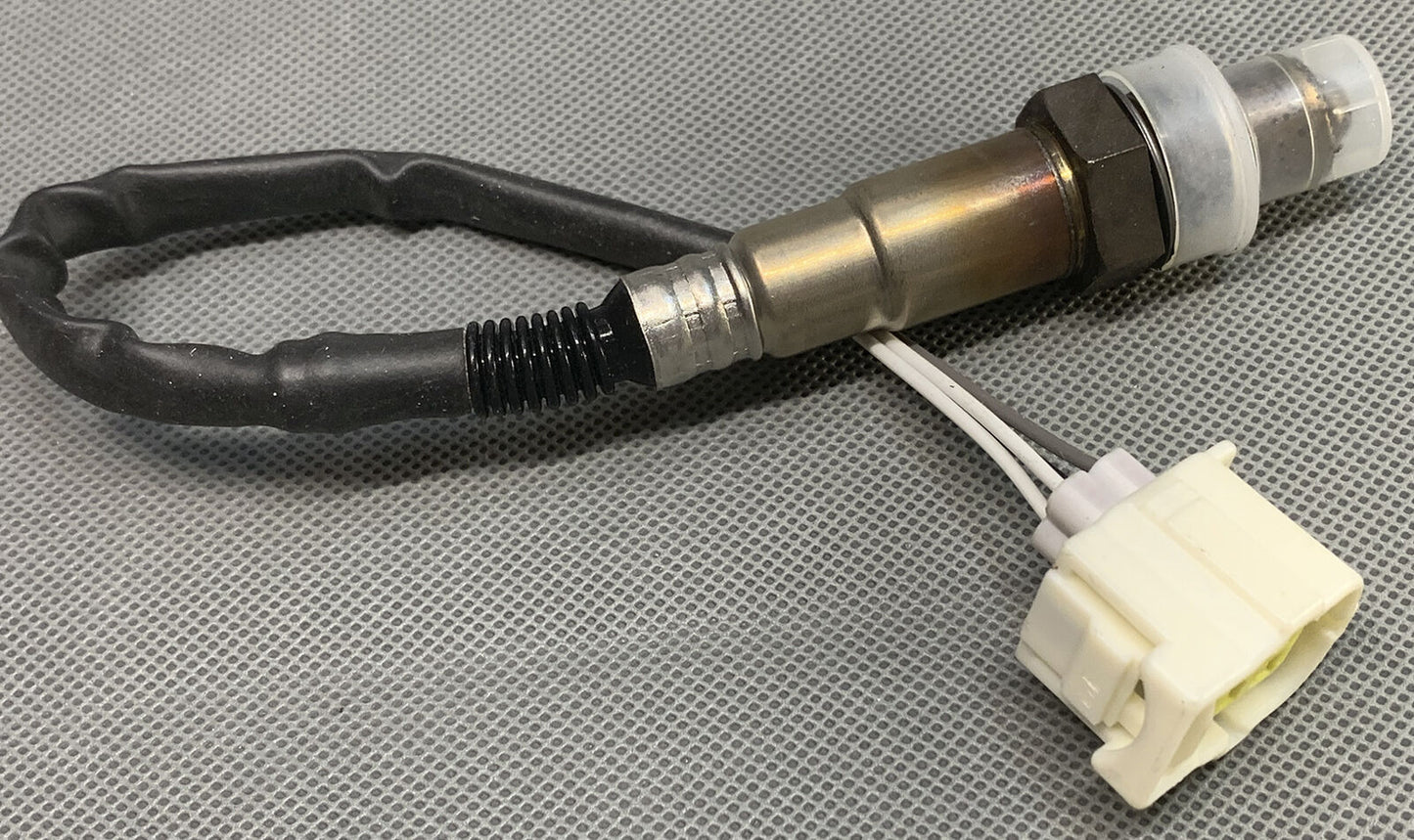OE GENUINE Lambda Sensor O2 0258006915 Upstream Fits 2009 2010 VW Routan 3.8L