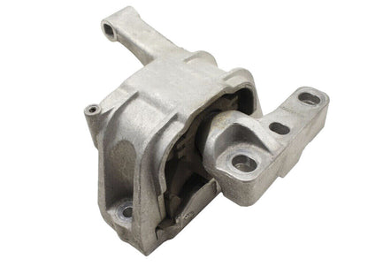 Right Engine Mount For 15-18 Audi Q3, Q3 Quattro 09-17 Volkswagen Tiguan 2.0L L4