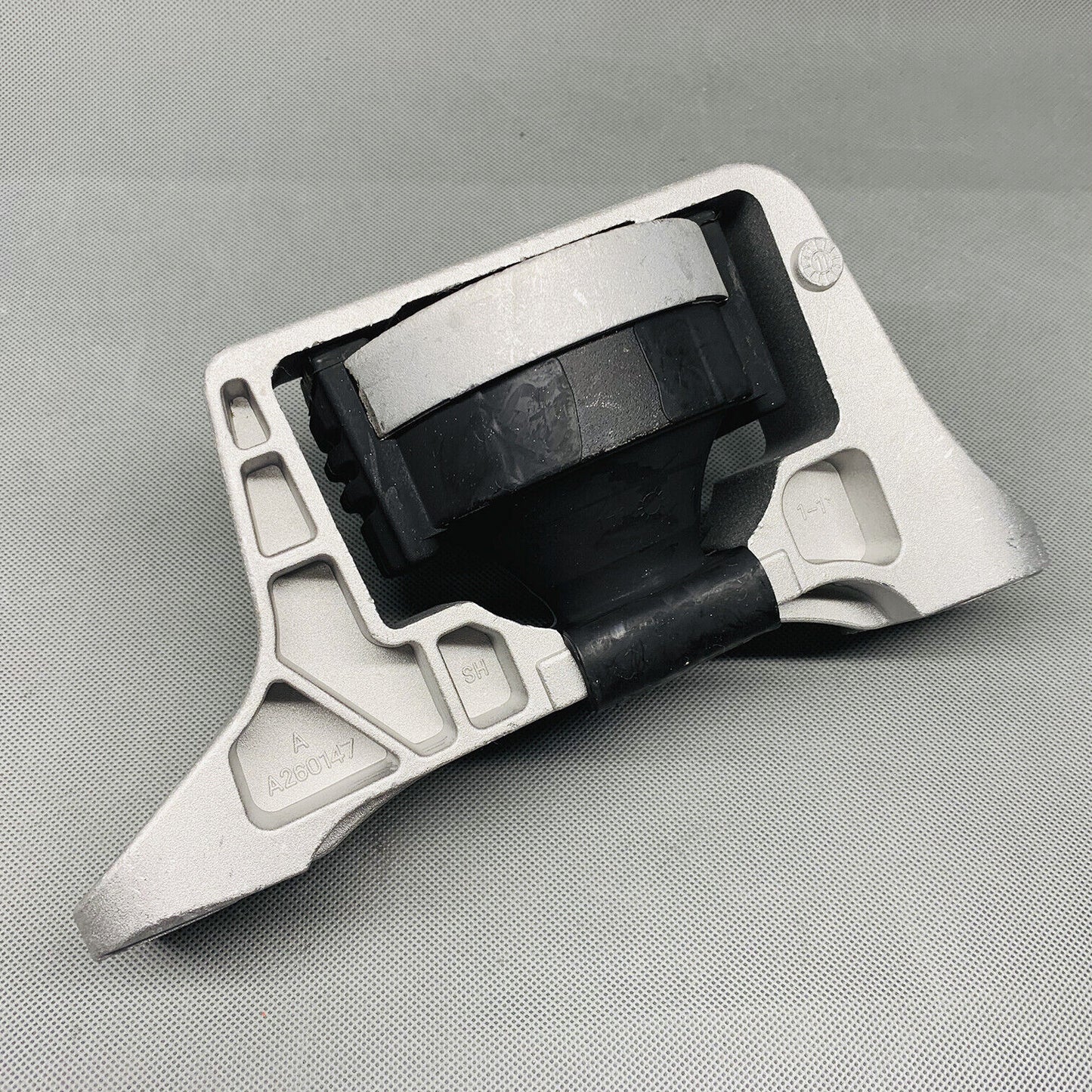 Front Right Engine Motor Mount MotorKing For 11-13 Mazda 3 Sport 2.0L