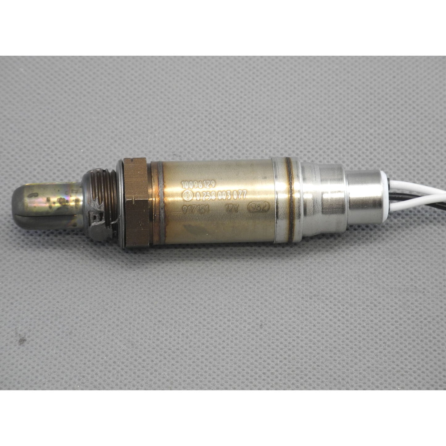 OE GENUINE Oxygen Sensor 13077 For 1994 Chevrolet K2500 Cheyenne 5.7L