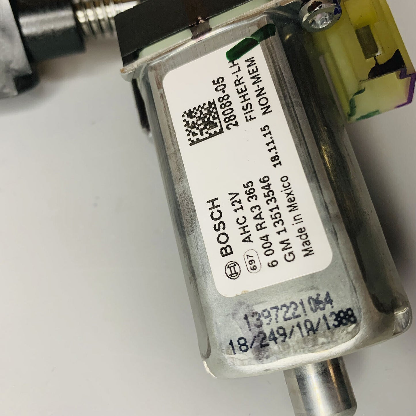 New OE Bosch Seat Adjustment Motor 13513546 For 2017-2019 Buick Encore 1.4L