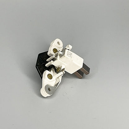 OE Bosch Voltage Regulator 1197311028 For Mercedes 190D 190E 260E 300TD 450SL