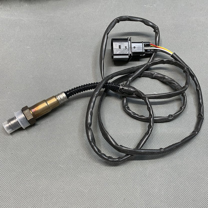 17361 OE GENUINE Oxygen Sensor O2 Fits Audi A8 Q7 VW Golf Jetta R32 Upstream