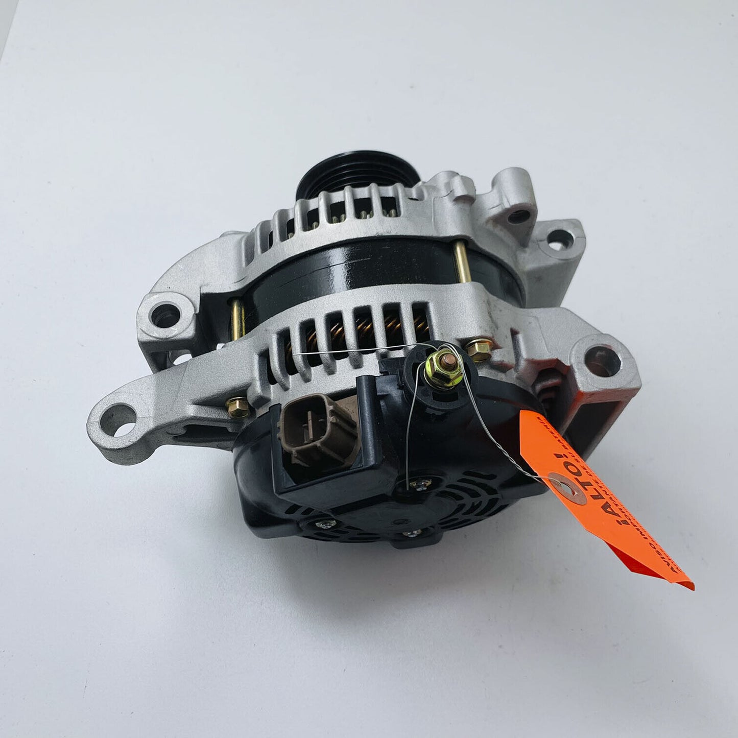 OE Bosch Remanufacturado Alternador AL3335X Para 2008-2021 Toyota Sequoia Tundra